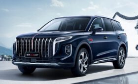 Hongqi готовит новинки для России: кроссовер HS7, лифтбек H6 и полноприводный седан H9