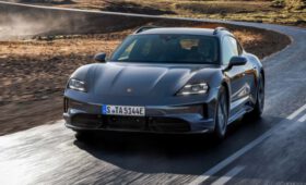 Представлены обновленные Porsche Taycan GTS и Taycan 4