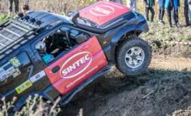 На внедорожной гонке Rainforest Challenge Moscow SINTEC представил новинки автохимии