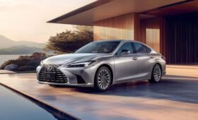 Обновленный седан Lexus ES: больше дюймов, меньше кнопок